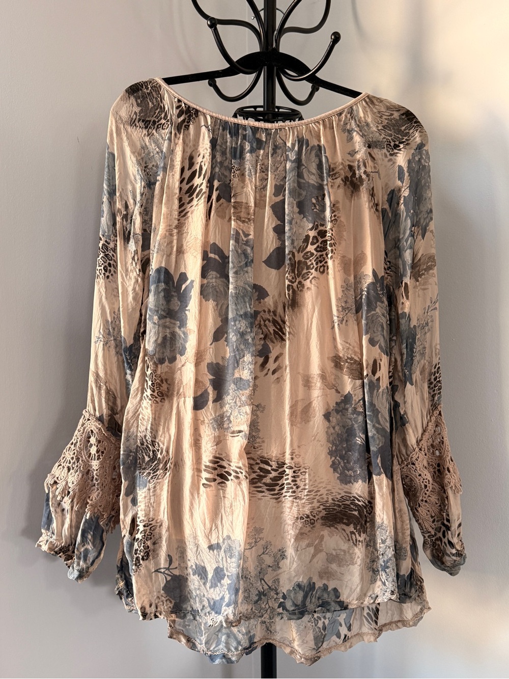Made in Italy Floral Boho Blouse with Crochet Lace Sleeves size Large - Picture 5 of 7
